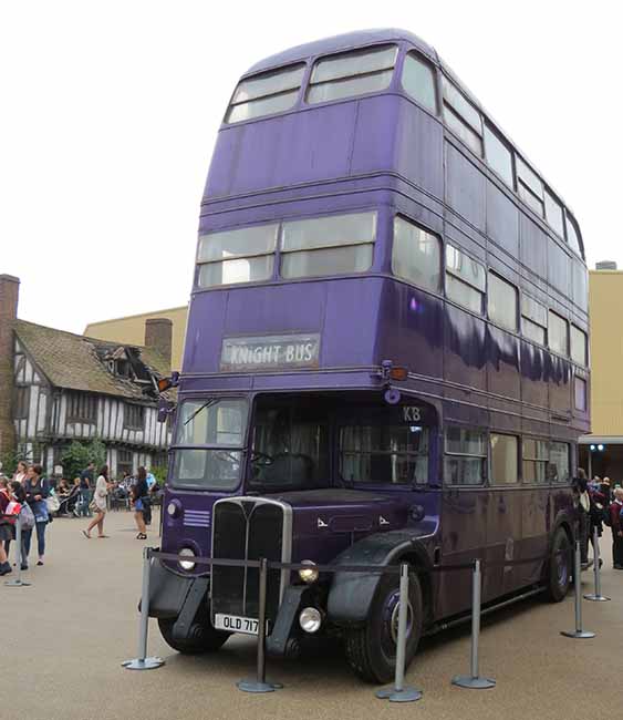 Harry Potter Knight Bus RT4497